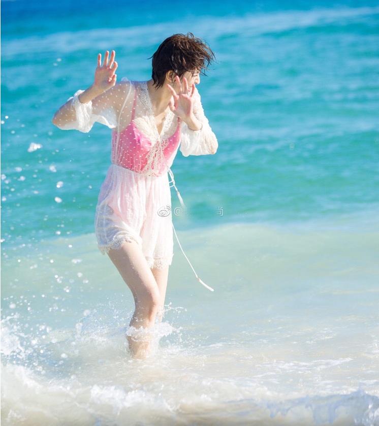 [해외] 봄신상 여성 퀄리티 캐주얼 자외선차단의류 시스루 레이스 비키니 수영복 세트
