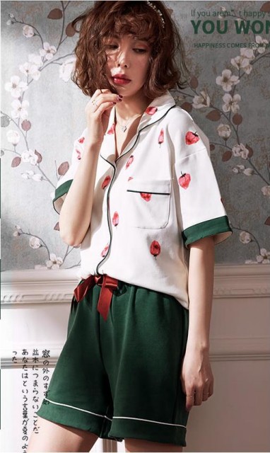 [해외] 신상 여성 캐주얼 상하순면 홈웨어 반팔셔츠 투피스 러블리 딸기 잠옷세트